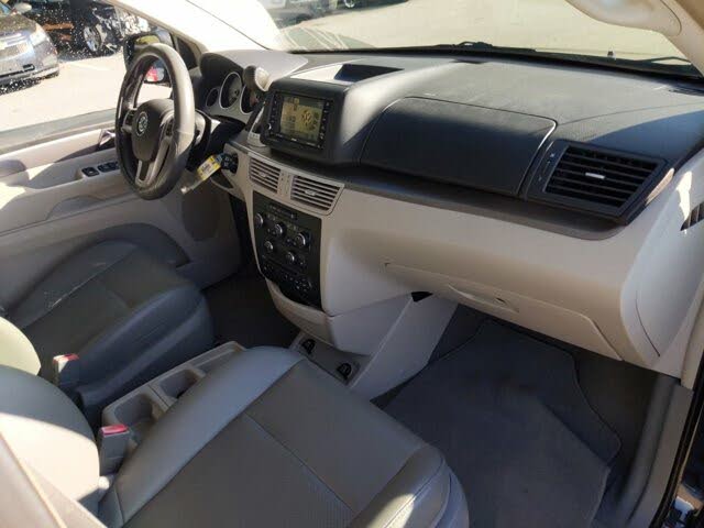 2011 Volkswagen Routan SE with RSE for sale in Charleston, SC – photo 33