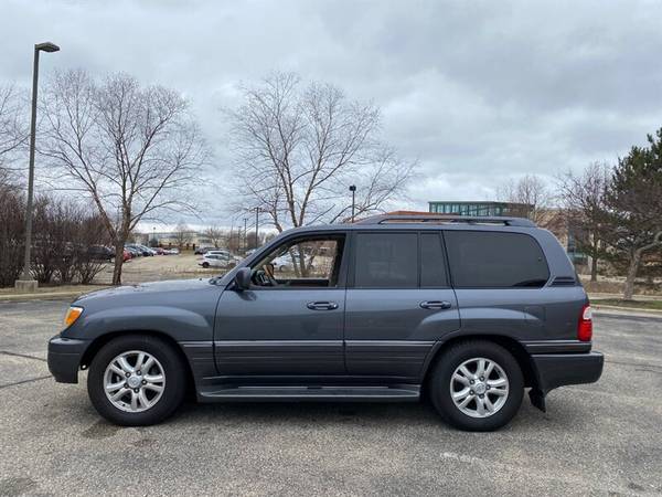 2005 Lexus LX 470: LOW MILES 4x4 Night Vision 3rd Row Seat for sale in Madison, WI – photo 5