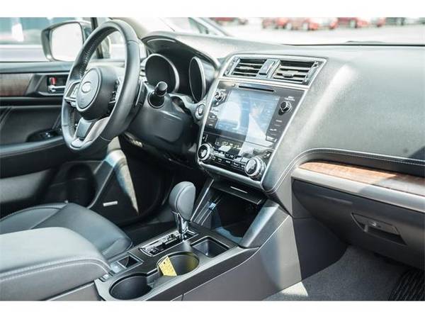 2018 Subaru Outback wagon 2.5i - Subaru Crystal White Pearl for sale in Springfield, MO – photo 24