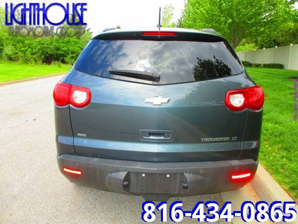 CHEVROLET TRAVERSE LT - - by dealer - vehicle for sale in Lees Summit, MO – photo 5