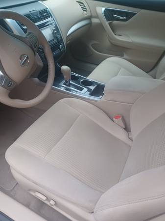 Nissan Altima , 2014, 71, 00 miles for sale in York, PA – photo 3