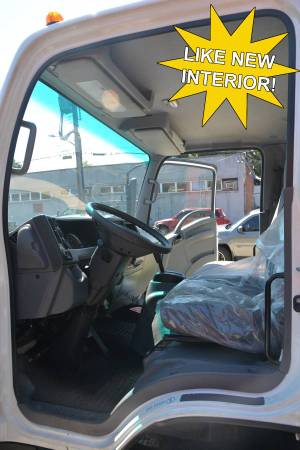 *2016 ISUZU NPR 16' Body - *ATTENTION* THIS WEEK ONLY!! PRICE for sale in Mount Vernon, NY – photo 5