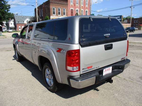 2009 Gmc Sierra 1500 Ext. Cab SLE (4WD) Low Miles! for sale in Dubuque, IA – photo 8