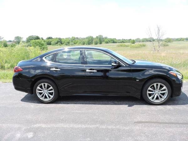 2015 Infiniti Q70 4dr Sdn V6 AWD - cars & trucks - by dealer -... for sale in Hartford, WI – photo 9