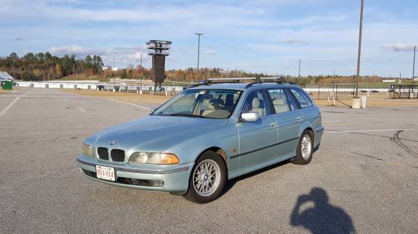 BMW 5 series 528iT 1999 E39 Wagon for sale in Groveland, MA – photo 2