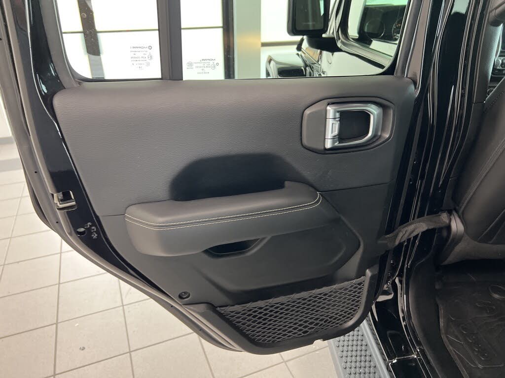 2019 Jeep Wrangler Unlimited Sahara 4WD for sale in De Motte, IN – photo 8