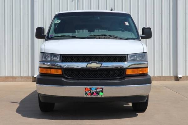 2018 Chevrolet Express Passenger LT Extended Passenger for sale in Witchita Falls, TX – photo 2