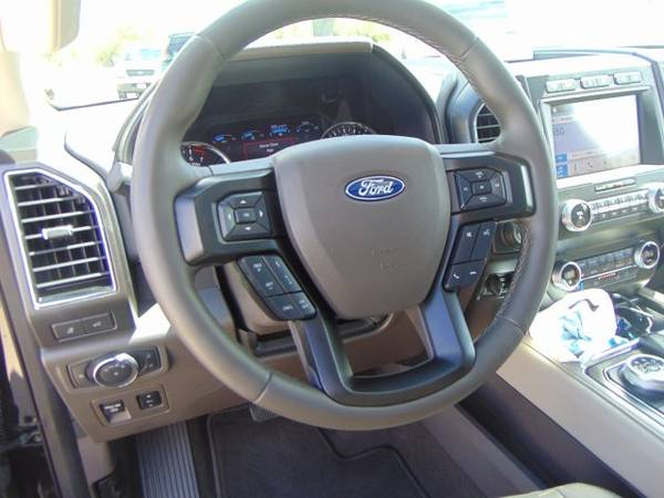2019 Ford Expedition Limited 4X4 (Mileage: 5,903) for sale in Devine, TX – photo 8
