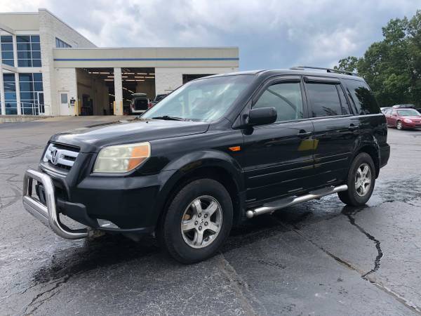 Third Row! 2006 Honda Pilot! AWD! Loaded! Clean Carfax! for sale in Ortonville, MI