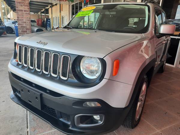 2015 Jeep Renegade Latitude low Miles - - by dealer for sale in Grand Prairie, TX – photo 17