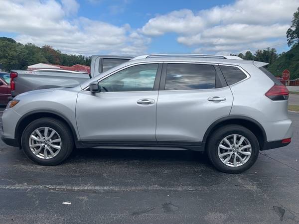 2018 Nissan Rogue SV suv Silver for sale in Marion, NC – photo 3