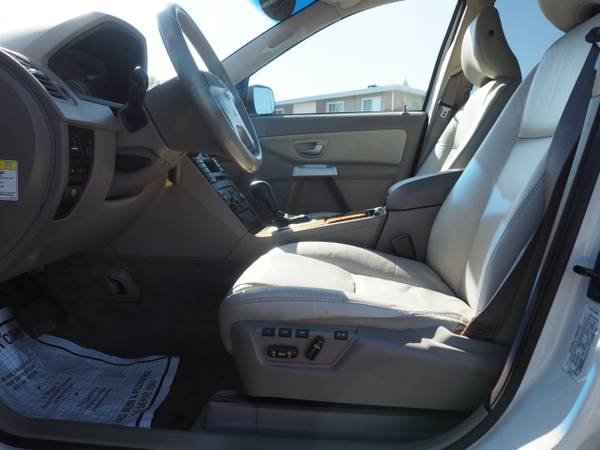 2005 Volvo XC90 Fully Loaded Leather Moonroof 173K Super Clean for sale in West Warwick, MA – photo 12