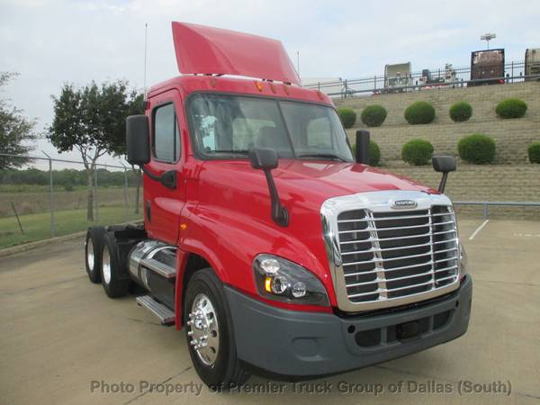 2015 *Freightliner* *Cascadia* *Day Cab* Red for sale in Dallas, TX – photo 2