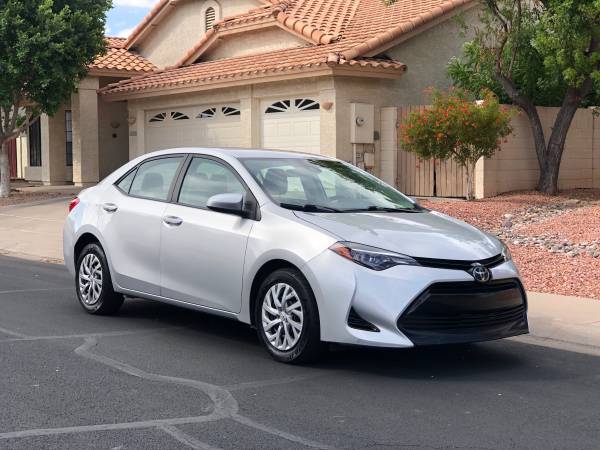 2017 Toyota Corolla SE - cars & trucks - by owner - vehicle... for sale in Gilbert, AZ – photo 2