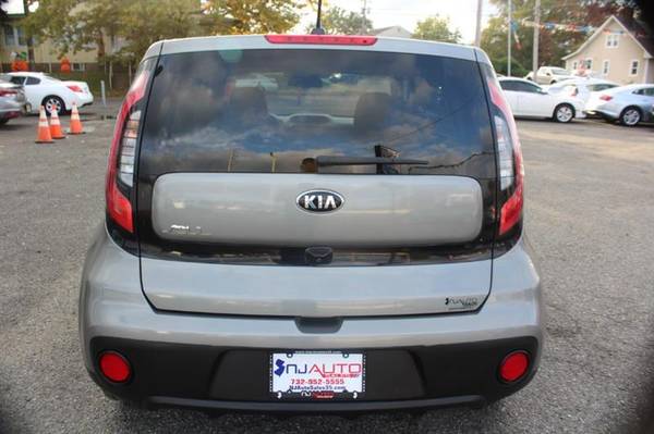 2017 Kia Soul 5dr Auto 1 OWNER BLUETOOTH BACKUP CAM ONLY 63K GRAY!!... for sale in south amboy, NJ – photo 4