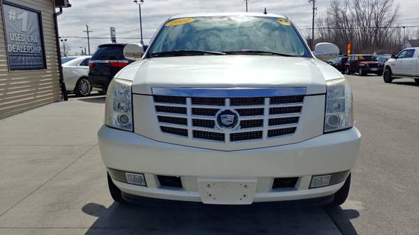 **AMERICAN LUXURY!!2007 Cadillac Escalade AWD 4dr for sale in Chesaning, MI – photo 2