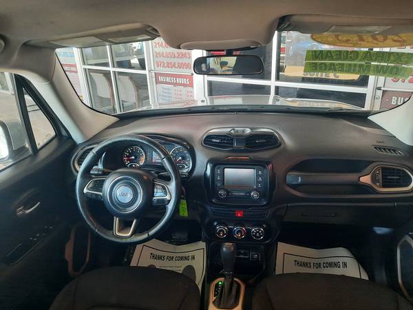2015 Jeep Renegade Latitude low Miles - - by dealer for sale in Grand Prairie, TX – photo 6