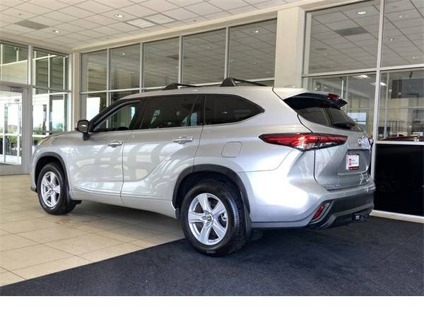 Certified 2021 Toyota Highlander LE/13, 014 below Retail! - cars & for sale in Scottsdale, AZ – photo 3