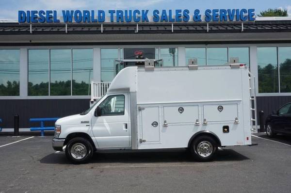 2013 Ford E-Series Chassis E 350 SD 2dr Commercial/Cutaway/Chassis... for sale in Plaistow, NH – photo 2
