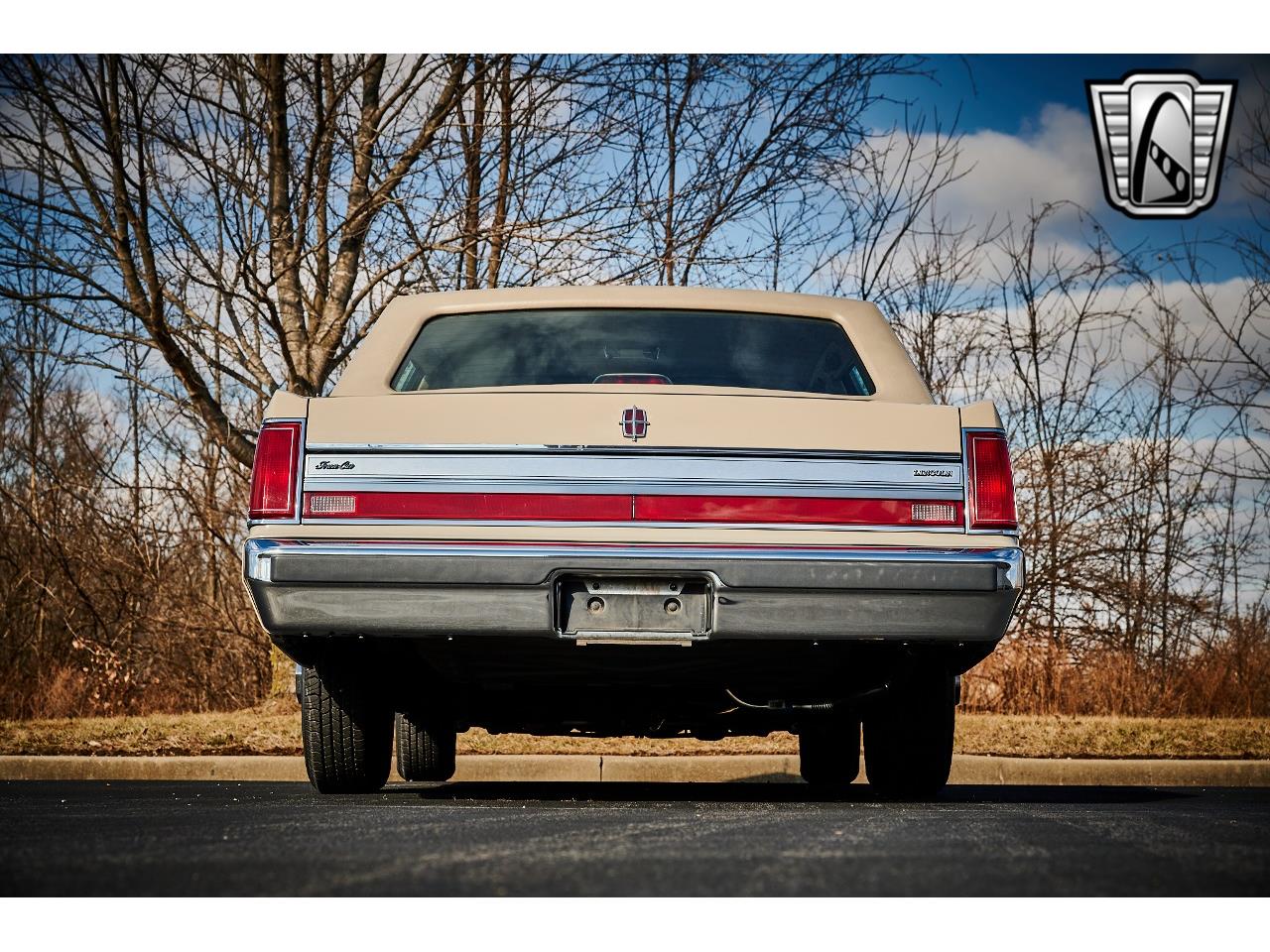 1988 Lincoln Town Car for sale in O'Fallon, IL – photo 37