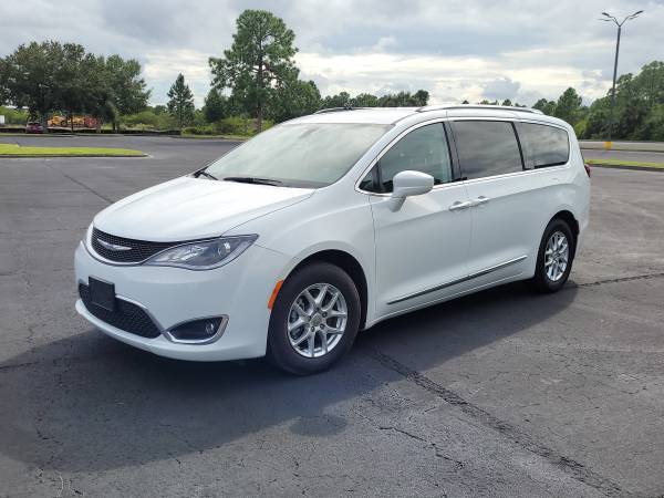 2020 Chrysler Pacifica Touring L - - by dealer for sale in Melbourne , FL – photo 2