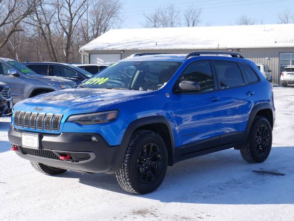 2019 Jeep Cherokee Trailhawk - - by dealer - vehicle for sale in ST.Cloud, MN – photo 5