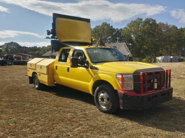 2014 Ford F-350 wrecker billboard sign service truck with wheel lift for sale in Pea Ridge, AR – photo 4