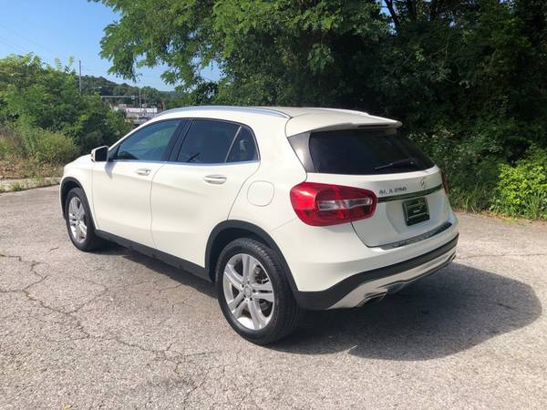 2016 Mercedes-Benz GLA-Class GLA250 hatchback White for sale in Fayetteville, AR – photo 5