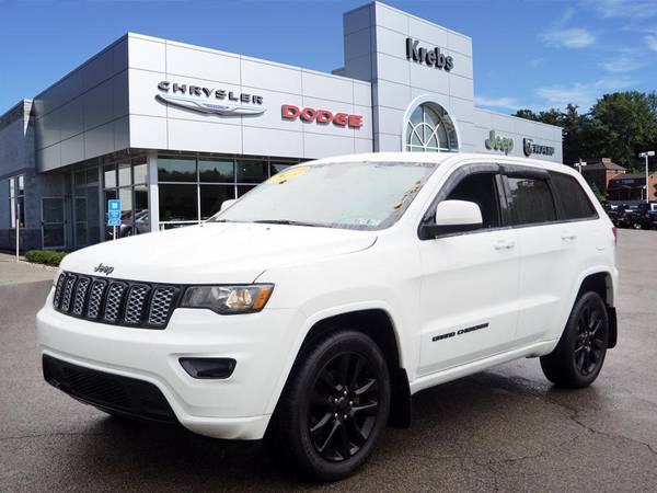 2018 Jeep Grand Cherokee Altitude - cars & trucks - by dealer -... for sale in Gibsonia, PA – photo 2