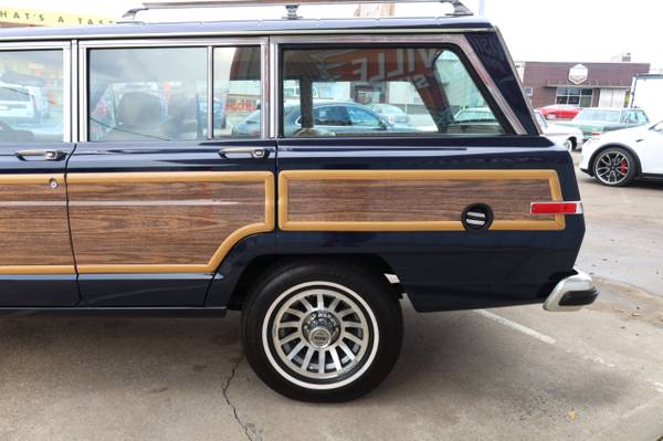 1987 Jeep Grand Wagoneer 4dr Wagon - - by dealer for sale in Nashville, TN – photo 22