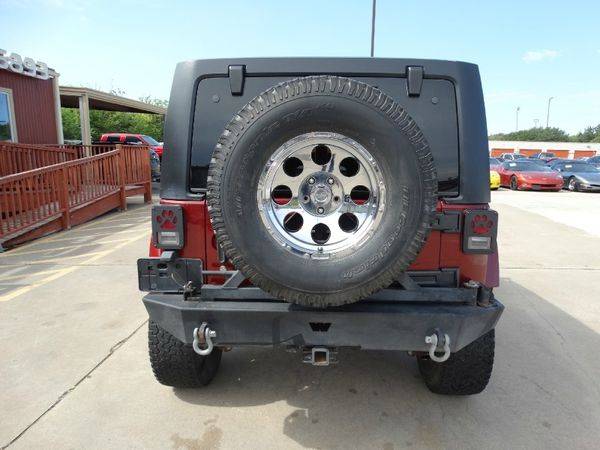 2007 Jeep Wrangler 4WD 4dr Unlimited Sahara - We Finance as low as... for sale in Houston, TX – photo 17