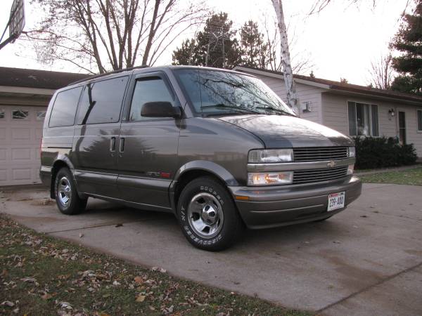 1999 Chevrolet Astro AWD Van for sale in fall creek, WI