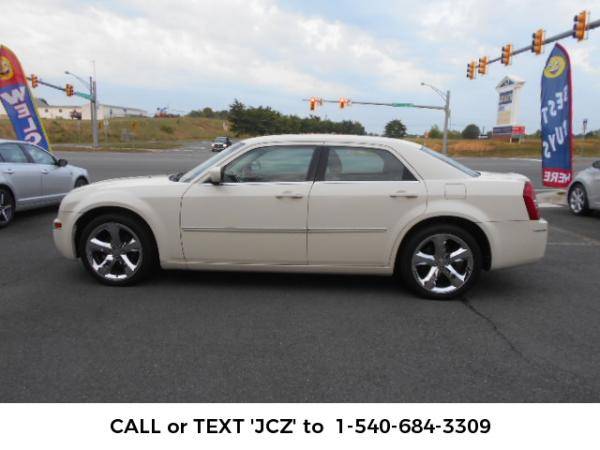 2008 CHRYSLER 300 TOURING W/ 6 MONTH UNLIMITED MILES WARRANTY !! for sale in Fredericksburg, VA – photo 4