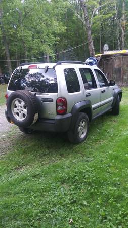2006 jeep liberty 4x4 for sale in Chenango Forks, NY – photo 3