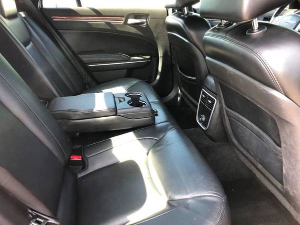 *2013 Chrysler 300- V6* Clean Carfax, Heated Leather, Spoiler, Books for sale in Dagsboro, DE 19939, MD – photo 17