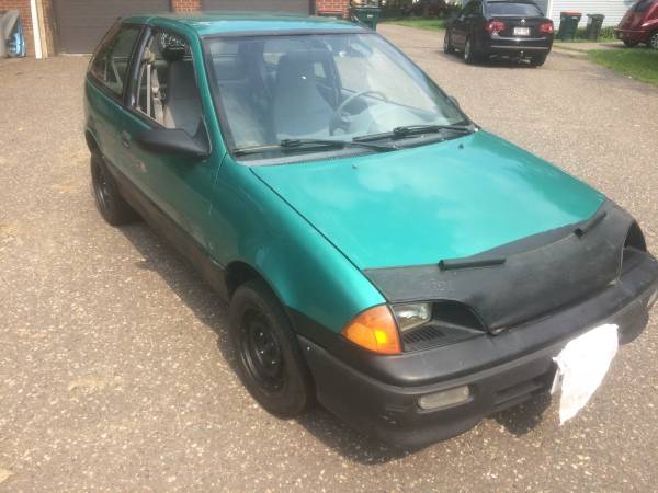 1994 Geo Metro 3/5spd 133k and 40+ MPG - Electric Sunroof for sale in Lakeland, MN