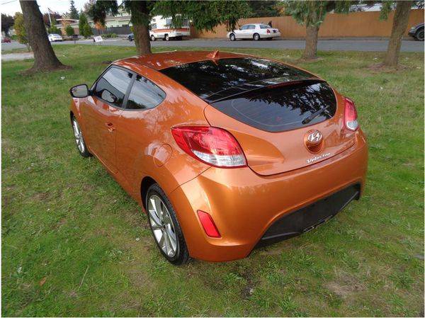 2017 Hyundai Veloster Value Edition Coupe 3D FREE CARFAX ON EVERY... for sale in Lynnwood, WA – photo 9