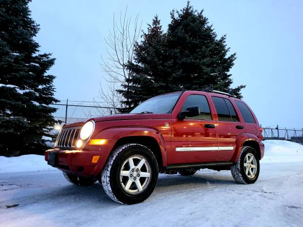 2006 Jeep Liberty 4x4! - - by dealer - vehicle for sale in Holland , MI – photo 2
