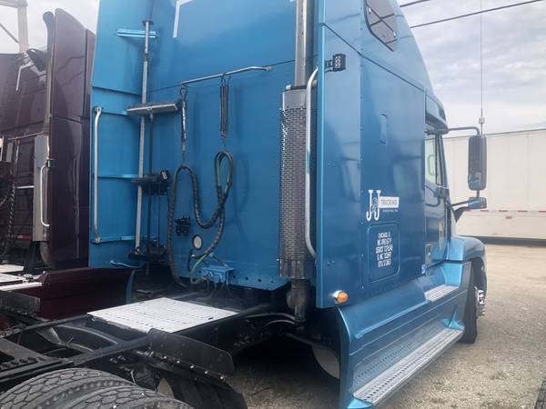 Freightliner Century 1999 Semi Truck for sale in Worth, IL – photo 15