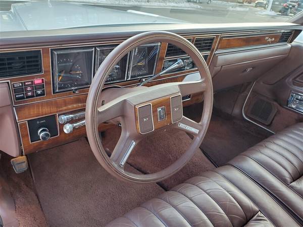 1989 Lincoln Town Car - - by dealer - vehicle for sale in De Pere, WI – photo 16