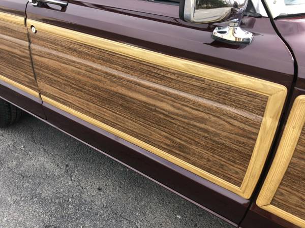 1987 Jeep Grand Wagoneer Woody Wagon Burgundy for sale in Johnstown , PA – photo 22