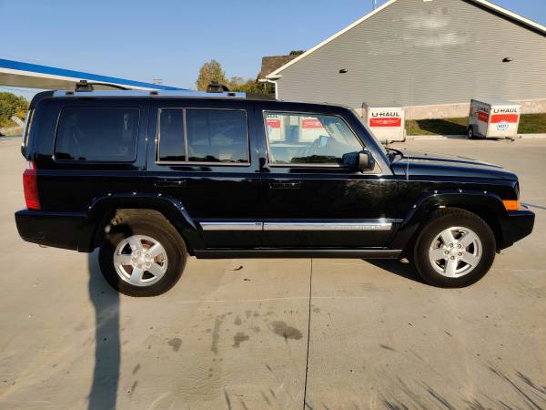2006 Jeep Commander Limited. Black with Brown Interior. 4.7L V8 RWD... for sale in Pacific, MO – photo 6