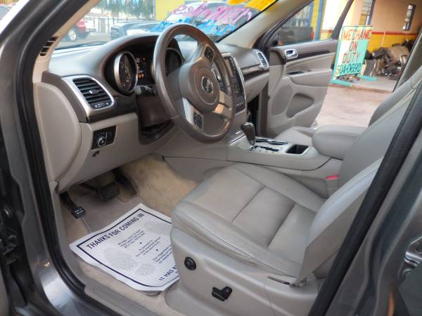 2011 JEEP GRAND CHEROKEE LAREDO LT ,LEATHER,SUNROOF,COOL A/C 3.6L -... for sale in Brownsville, TX – photo 20