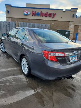 2014 Toyota Camry XLE HYBRID - cars & trucks - by owner - vehicle... for sale in Jordan, MN – photo 4