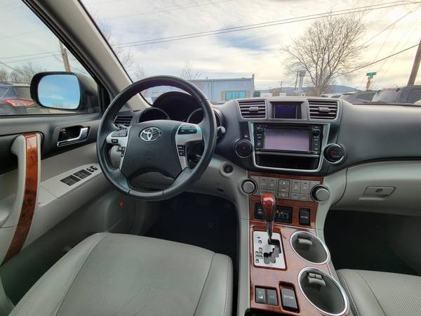 2013 Toyota Highlander Limited 4x4 MINT CONDITION 1 YEAR WARRANTY for sale in Washington, District Of Columbia – photo 18