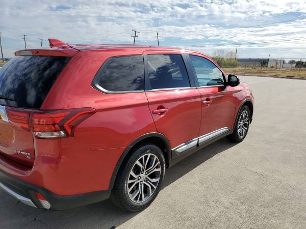 Mitsubishi outlander - cars & trucks - by dealer - vehicle... for sale in Arlington, TX – photo 5