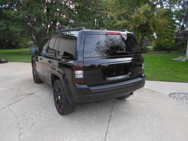 2014 JEEP PATRIOT LATITUDE SPORT 4X4 2.4 EXTRAS VERY CLEAN for sale in Macomb, MI – photo 8