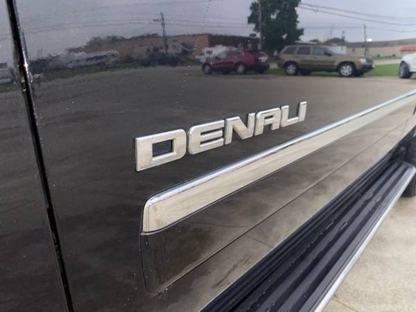 2012 GMC Yukon Denali - - by dealer - vehicle for sale in Medina, OH – photo 12