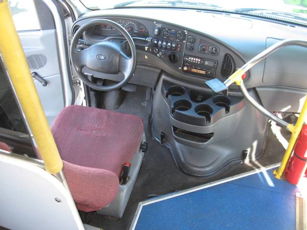 2008 Ford E450 Diesel Bus 25ft...RV/Shuttle/Wheelchair for sale in Portland, OR – photo 17