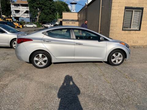 2013 HYUNDAI ELANTRA GLS MANUAL....LOW MILES for sale in Worcester, MA – photo 4